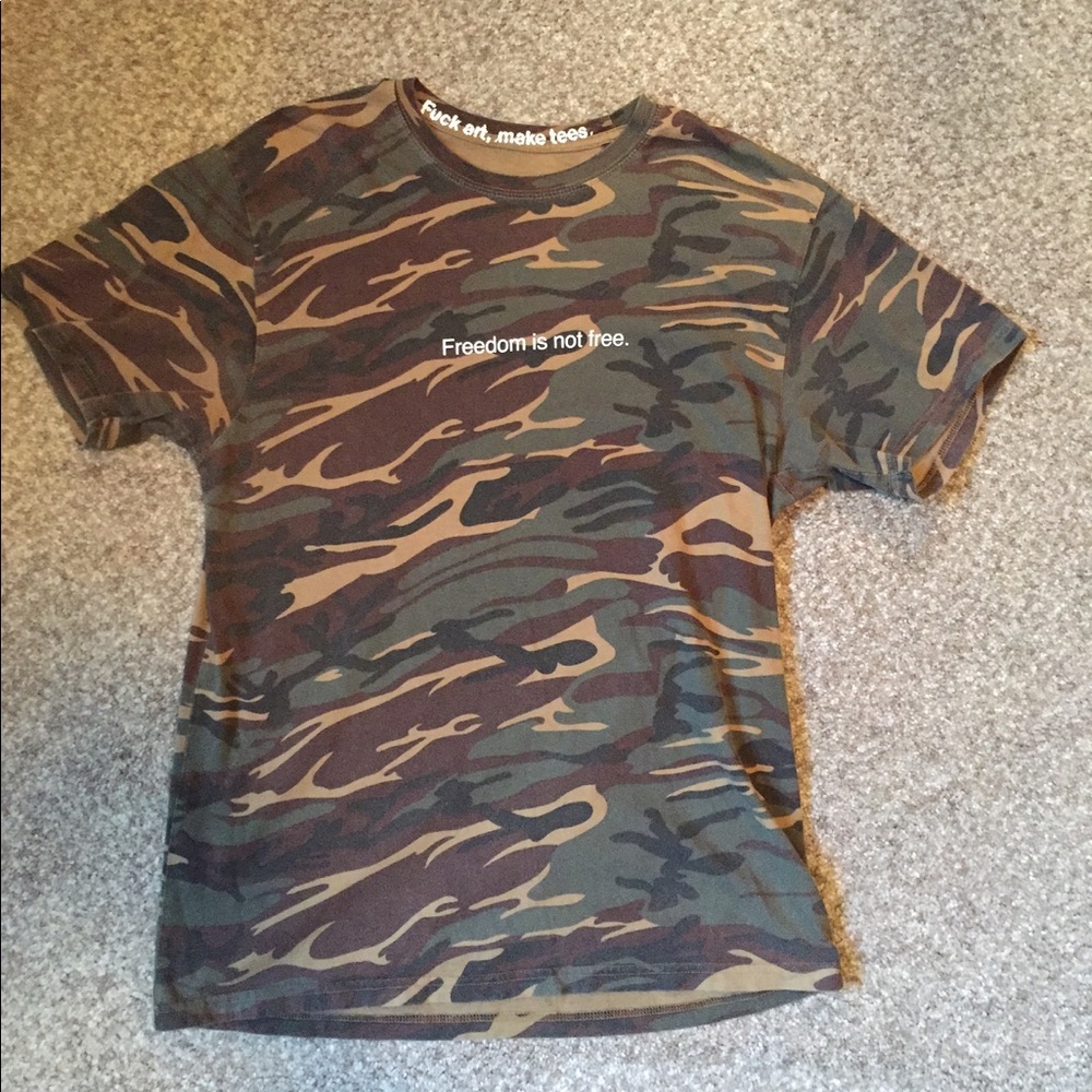 Camo fuck art make tees T-shirt